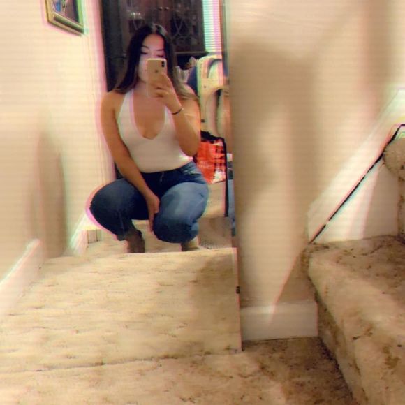 Meet your Posher, Elisa - Picture 1 of 1